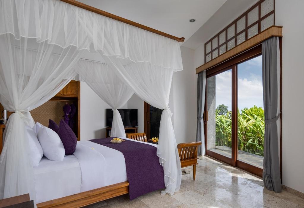 هتل سوان پارادایس